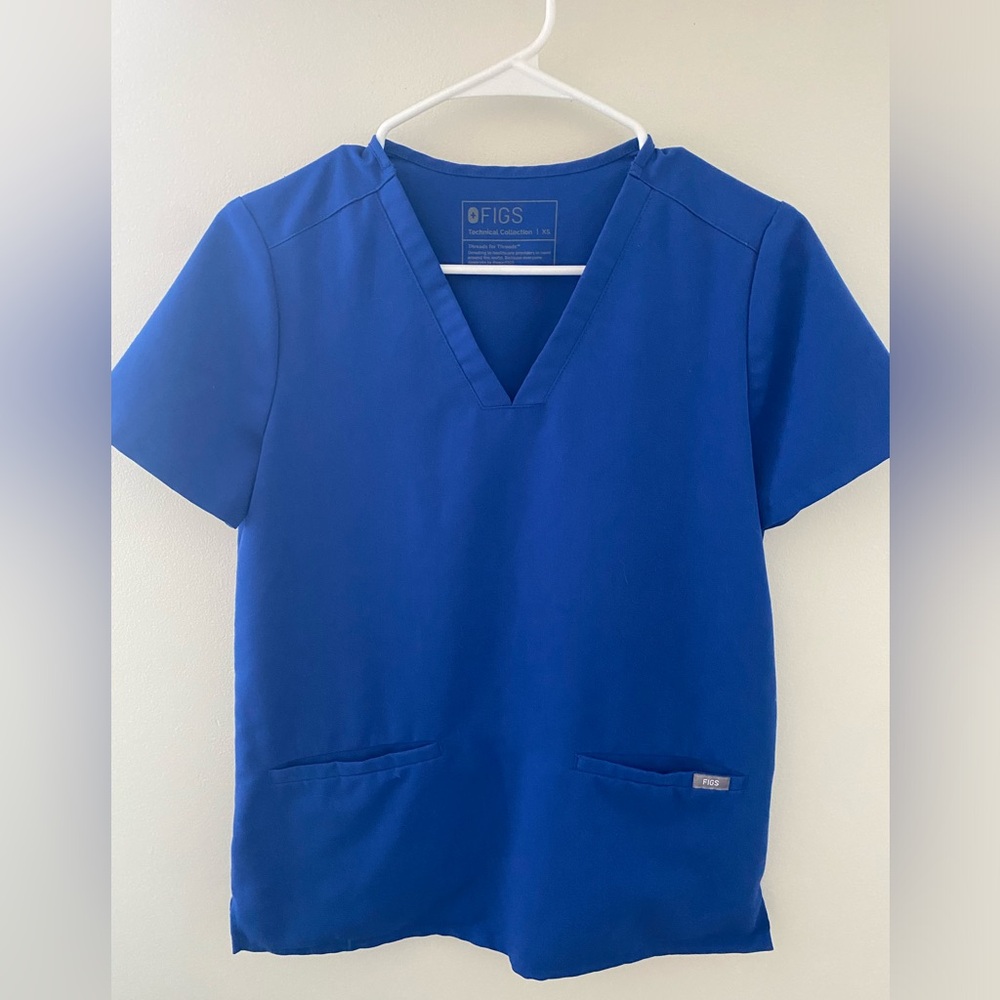Figs Women’s XS Winning Blue Casma Top